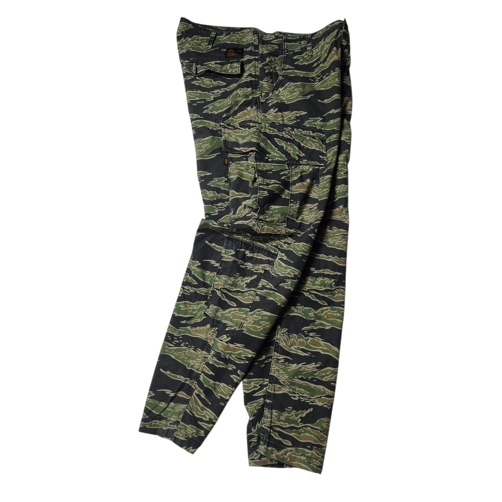 Alpha industries tiger camo cargo