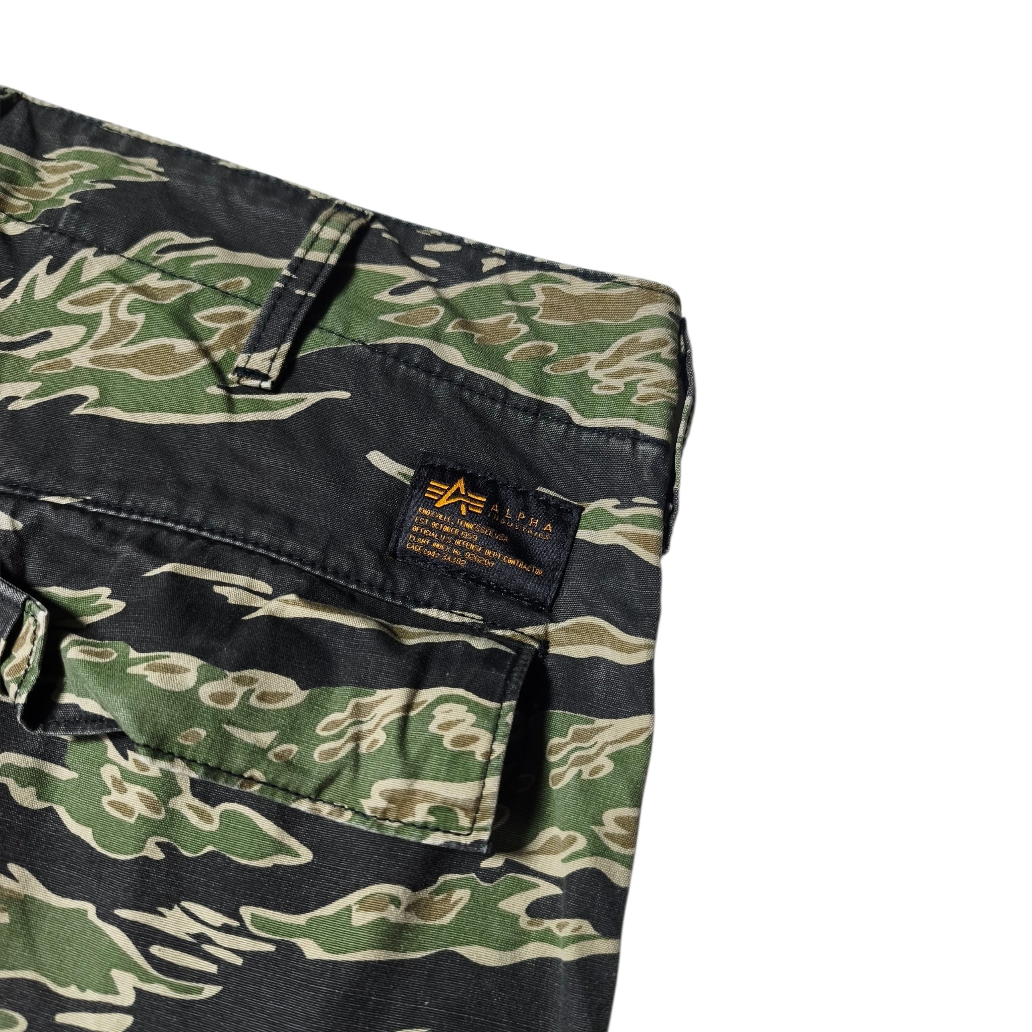 Alpha industries tiger camo cargo