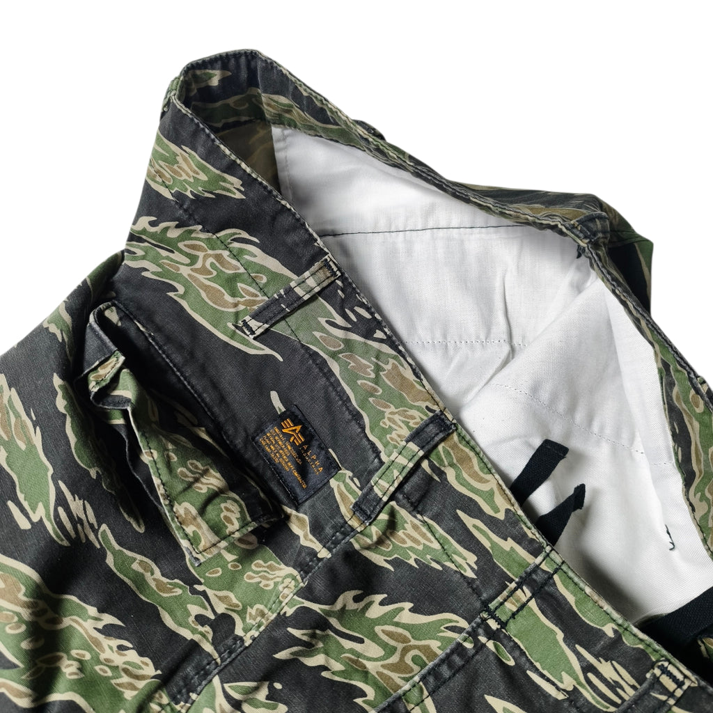 Alpha industries tiger camo cargo