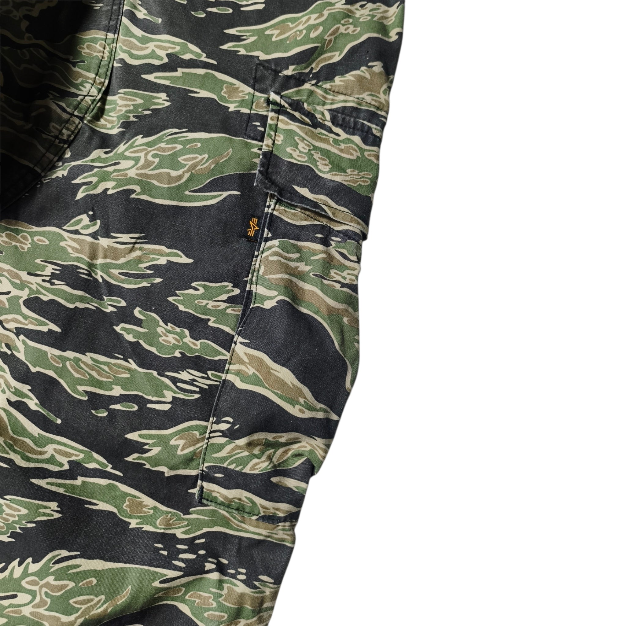 Alpha industries tiger camo cargo